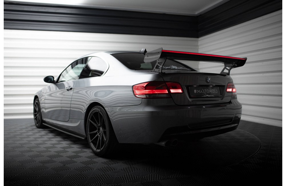 Carbon Spoiler With External Brackets Uprights + LED BMW 3 / M3 Coupe E92 Carbon Spoiler With External Brackets Uprights + LED BMW 3 / M3 Coupe E92