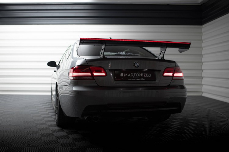 Carbon Αεροτομή Με Εσωτερικές Βάσεις Uprights + LED BMW 3 / M3 Coupe E92