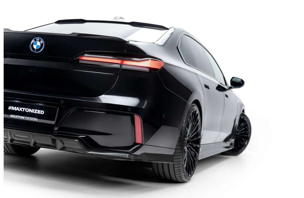 Prepreg Carbon Fiber Rear Splitter (with vertical bars) BMW 7 M-Pack G70