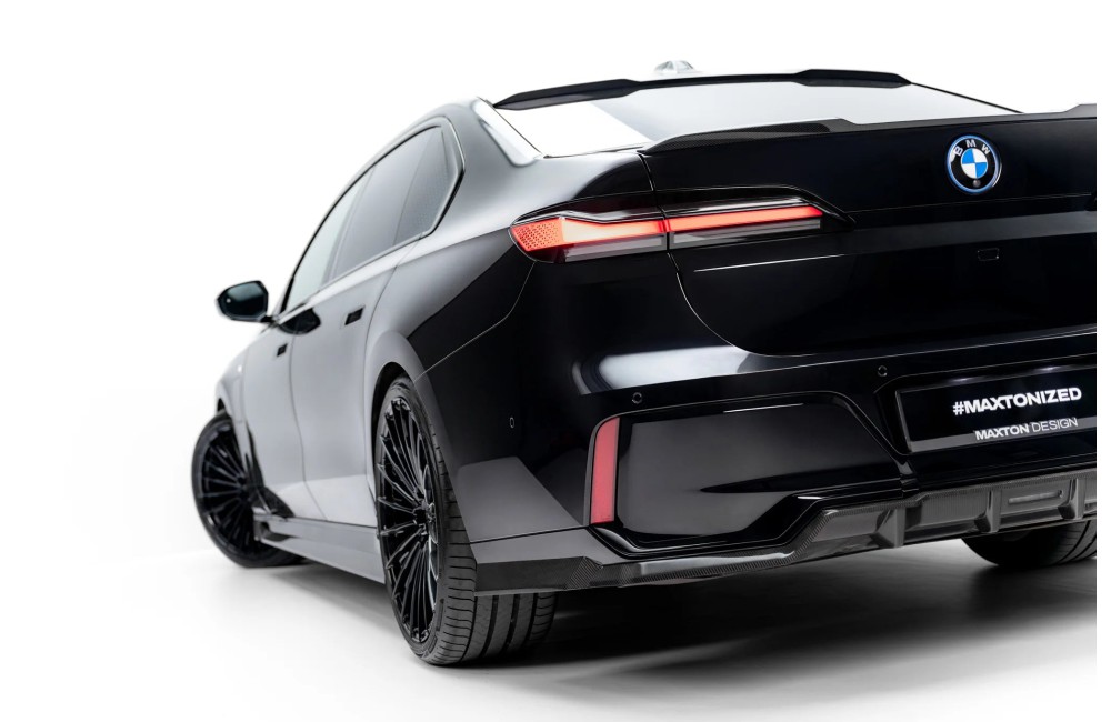 Set of Prepreg Carbon Fiber Splitters BMW 7 / i7 M-Pack G70