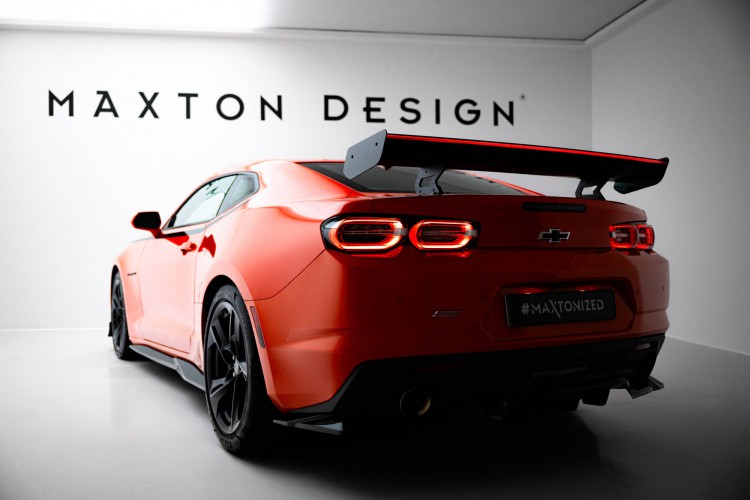 Αεροτομή από carbon με εσωτερικά στηρίγματα + LED Chevrolet Camaro SS Mk6 Facelift