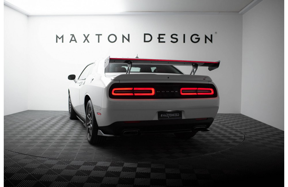 Carbon Spoiler + LED Dodge Challenger Mk3 Carbon Spoiler + LED Dodge Challenger Mk3