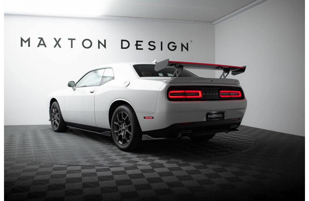 Carbon Spoiler + LED Dodge Challenger Mk3 Carbon Spoiler + LED Dodge Challenger Mk3