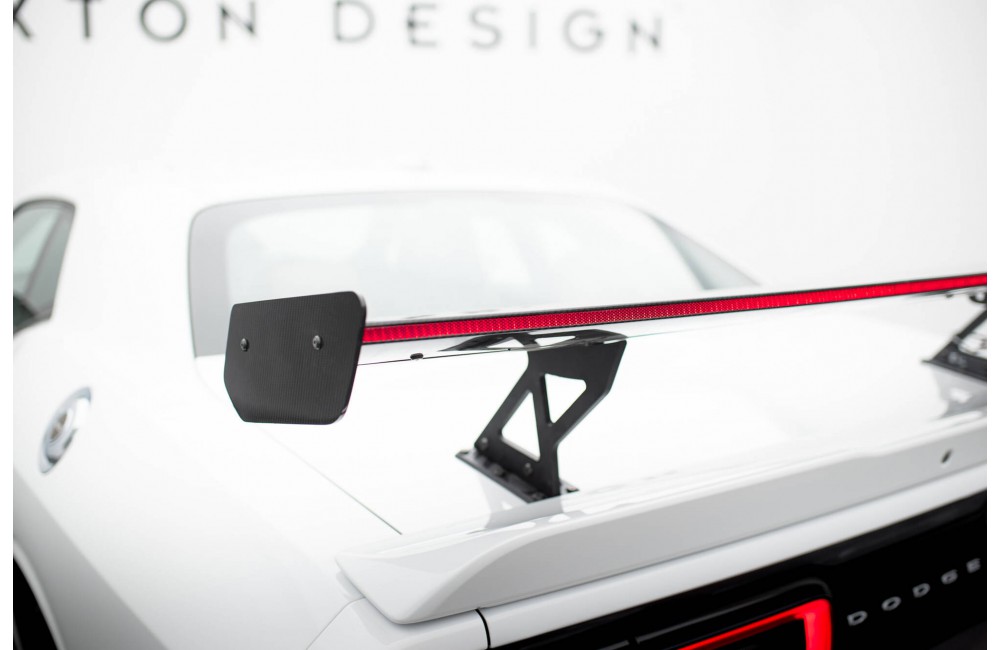 Carbon Spoiler + LED Dodge Challenger Mk3 Carbon Spoiler + LED Dodge Challenger Mk3