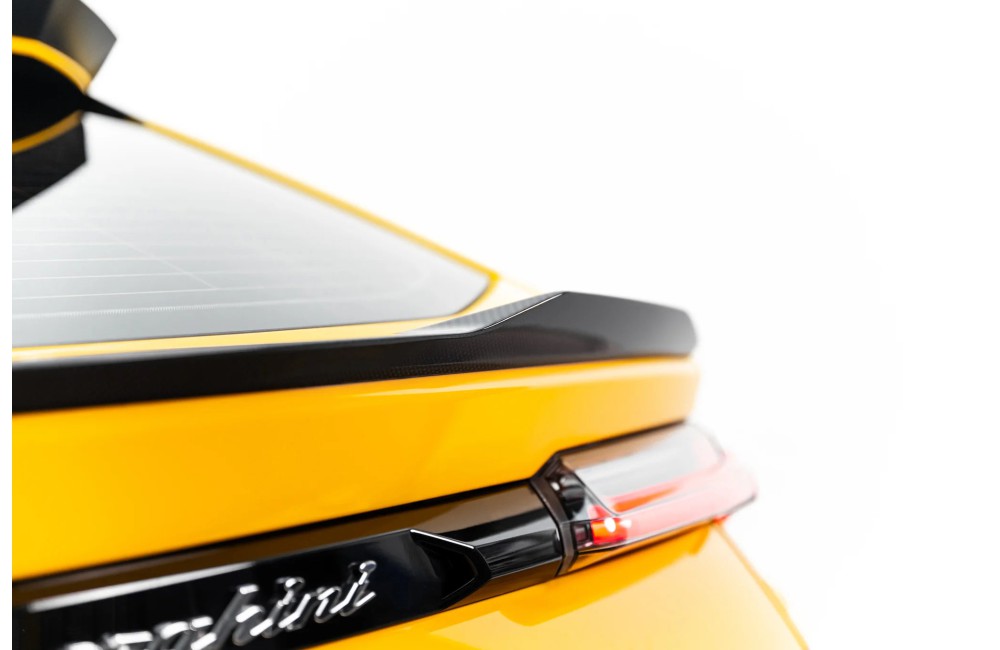 Prepreg Carbon Fiber Tailgate Spoiler (Lower) Lamborghini Urus Mk 1