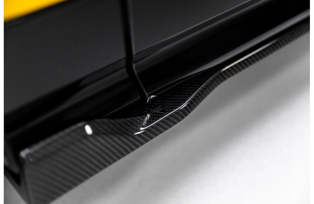 Prepreg Carbon Fiber Side Skirts Lamborghini Urus Mk 1