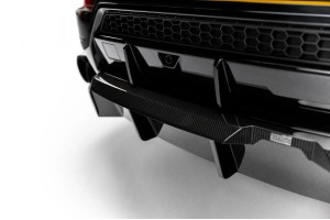 Set of Prepreg Carbon Splitters Lamborghini Urus Mk1