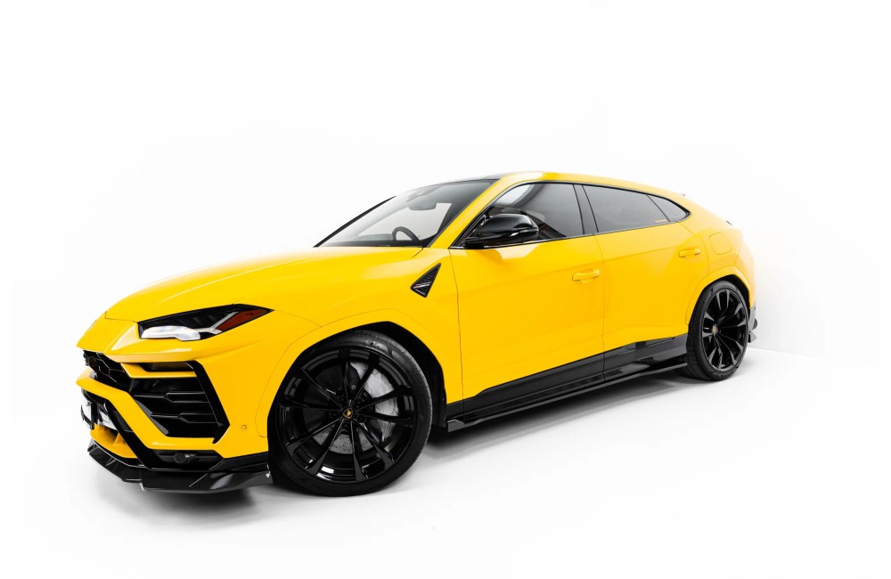 Set of Prepreg Carbon Splitters Lamborghini Urus Mk1