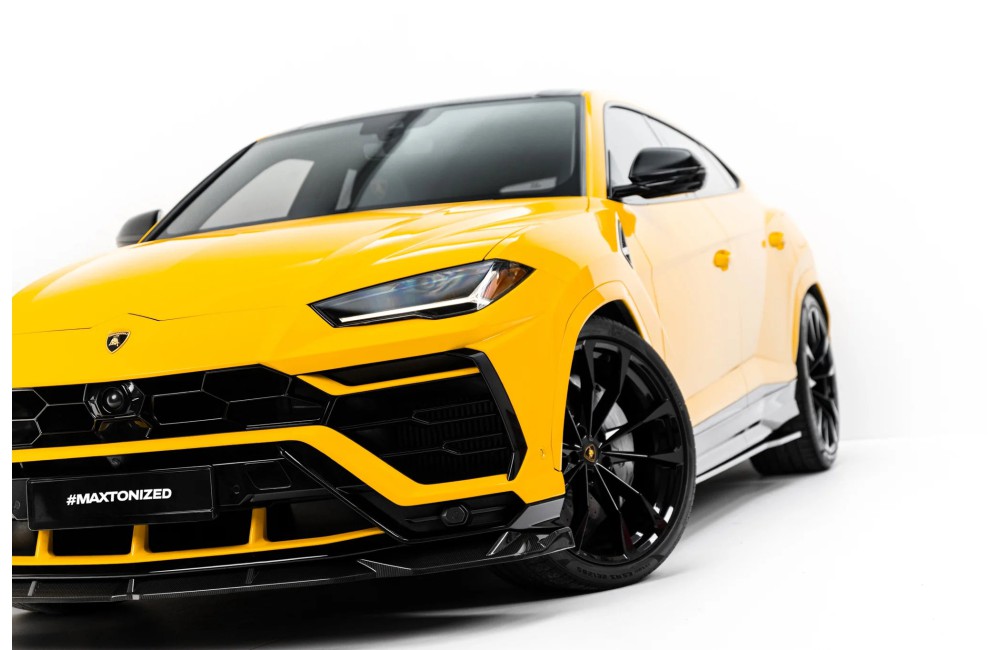 Set of Prepreg Carbon Splitters Lamborghini Urus Mk1