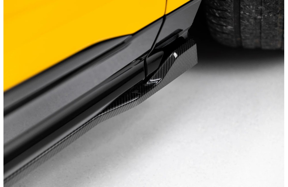 Set of Prepreg Carbon Splitters Lamborghini Urus Mk1
