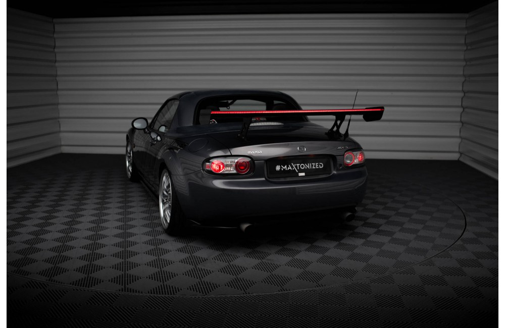 Carbon Spoiler + LED Mazda MX5 Hardtop NC(MK3) Carbon Spoiler + LED Mazda MX5 Hardtop NC(MK3)