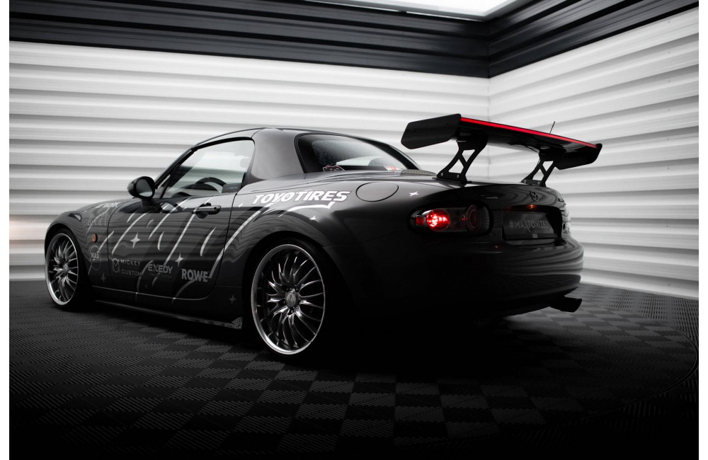 Carbon Spoiler + LED Mazda MX5 Hardtop NC(MK3) Carbon Spoiler + LED Mazda MX5 Hardtop NC(MK3)