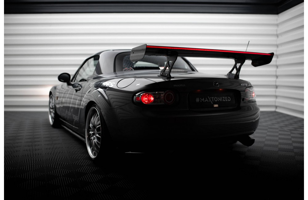 Carbon Spoiler + LED Mazda MX5 Hardtop NC(MK3) Carbon Spoiler + LED Mazda MX5 Hardtop NC(MK3)
