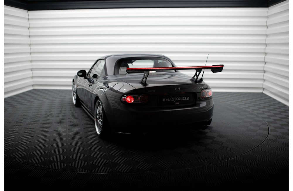 Carbon Spoiler + LED Mazda MX5 Hardtop NC(MK3) Carbon Spoiler + LED Mazda MX5 Hardtop NC(MK3)