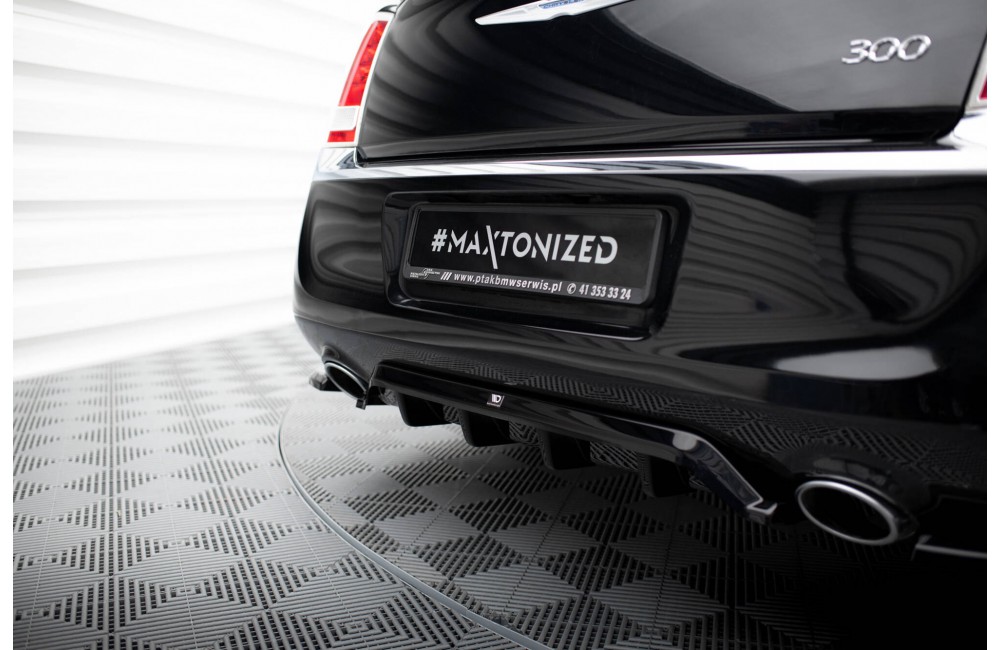 Rear Splitter (with vertical bars) Chrysler 300 Mk2