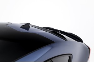 The extension of the rear window Cupra Tavascan Mk1