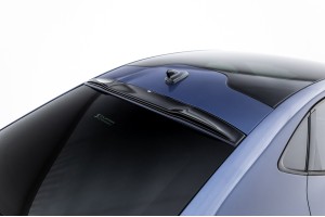 The extension of the rear window Cupra Tavascan Mk1