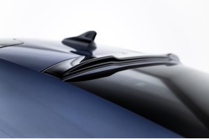 The extension of the rear window Cupra Tavascan Mk1