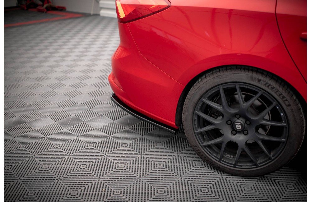 Rear Side Splitters V.5 Ford Focus Estate ST Mk4