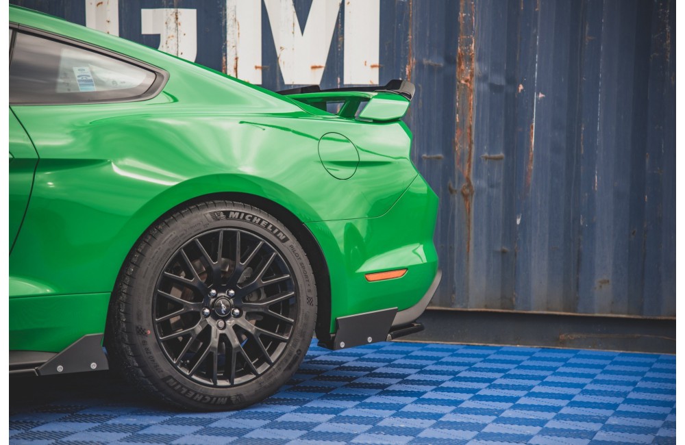 Rear Side Splitters V.1 + Flaps Ford Mustang GT Mk6 Facelift