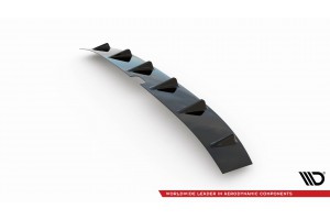 The extension of the rear window Ford Mustang GT Mk7