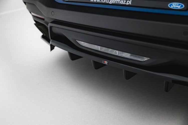 Rear Splitter (με κατακόρυφες ράβδους) Ford Mustang GT Mk7