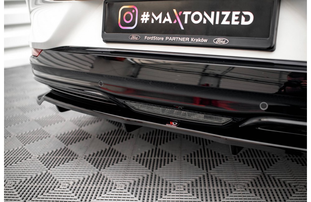 Rear Splitter (with vertical bars) Ford Mustang Mach-E Mk1