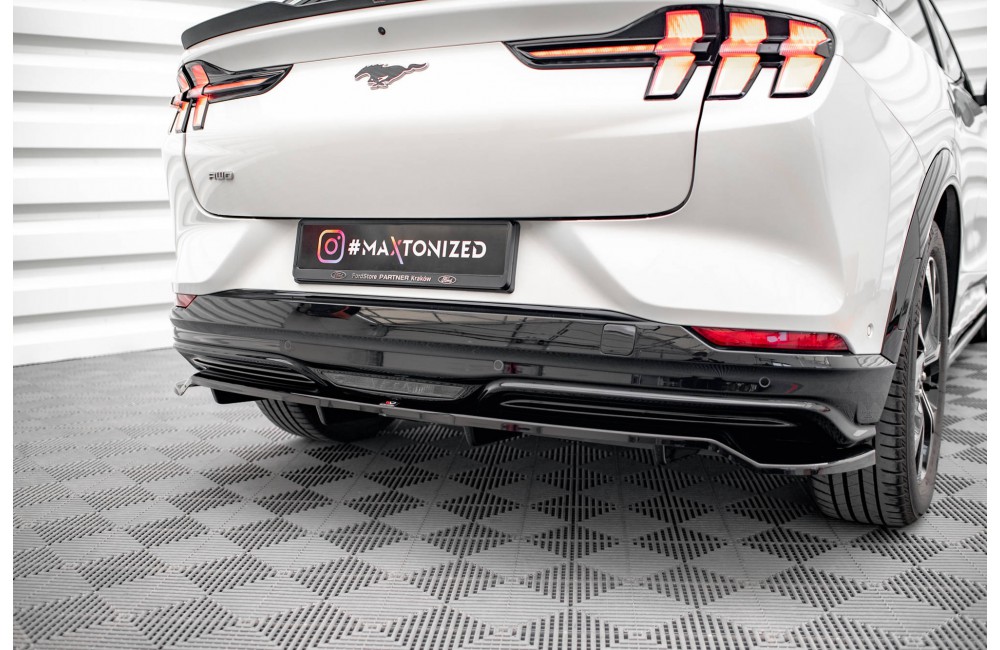 Rear Splitter (with vertical bars) Ford Mustang Mach-E Mk1