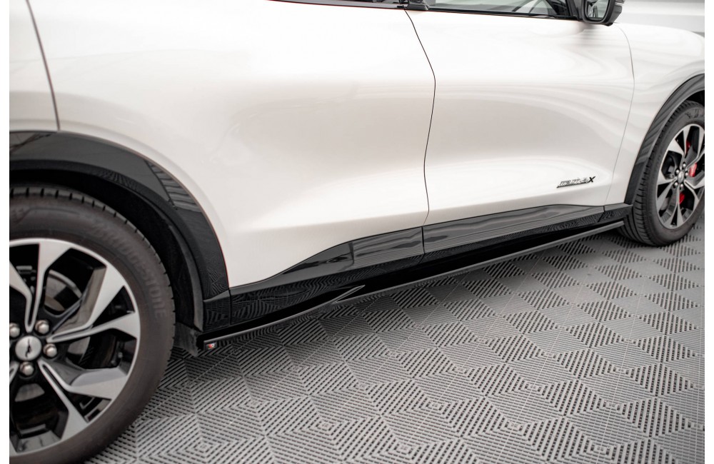 Side Skirts Diffusers Ford Mustang Mach-E Mk1