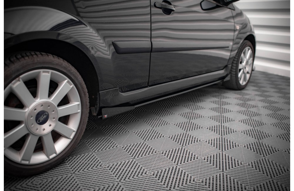 Street Pro Side Skirts Diffusers + Flaps Ford Fiesta ST Mk6 - Black + Gloss Flaps Street Pro Side Skirts Diffusers + Flaps Ford Fiesta ST Mk6 - Black + Gloss Flaps