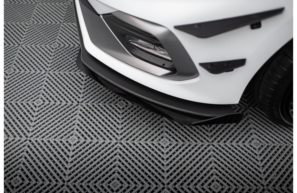 Street Pro Front Splitter + Flaps Ford Fiesta Mk8 ST / ST-Line - Black + Gloss Flaps