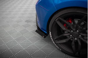 Street Pro Rear Side Splitters + Flaps Ford Focus ST Mk4 - Black + Gloss Flaps