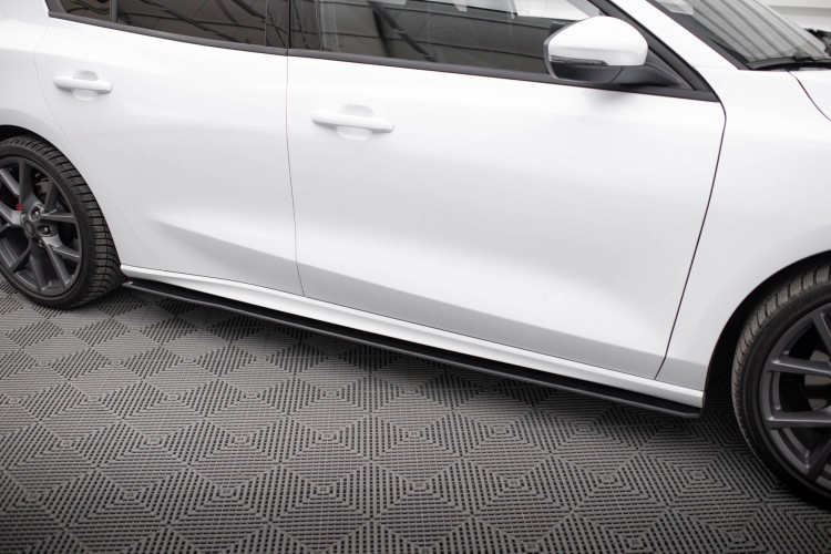 Street Pro Side Skirts Diffusers Ford Focus ST \/ ST-Line Mk4