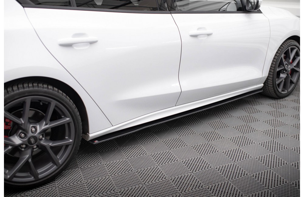 Street Pro Side Skirts Diffusers Ford Focus ST / ST-Line Mk4 - Black