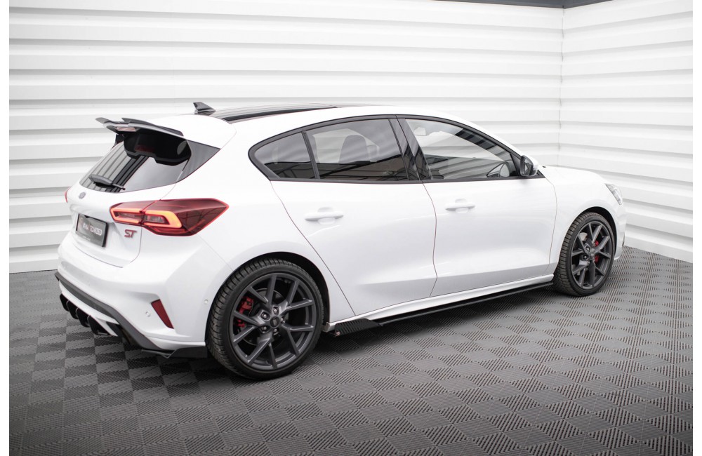 Street Pro Side Skirts Diffusers + Flaps Ford Focus ST / ST-Line Mk4 - Black + Gloss Flaps
