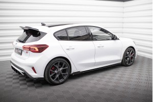 Street Pro Side Skirts Diffusers + Flaps Ford Focus ST / ST-Line Mk4 - Black + Gloss Flaps