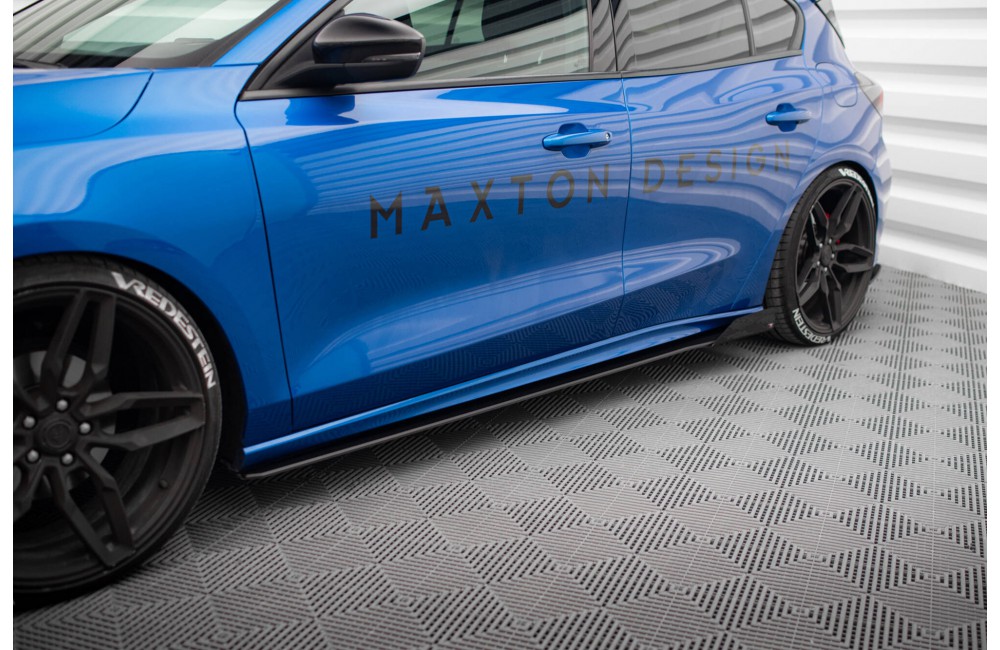 Street Pro Side Skirts Diffusers + Flaps Ford Focus ST / ST-Line Mk4 - Black + Gloss Flaps
