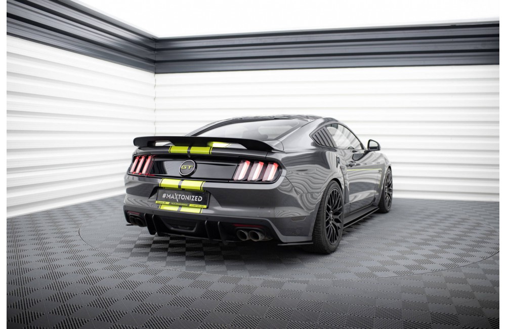 Street Pro Rear Side Splitters  Ford Mustang GT Mk6  - Black