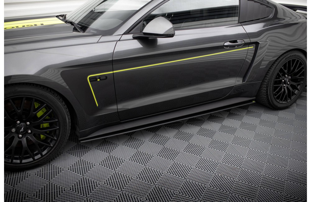 Street Pro Side Skirts Diffusers Ford Mustang GT Mk6 - Black Street Pro Side Skirts Diffusers Ford Mustang GT Mk6 - Black