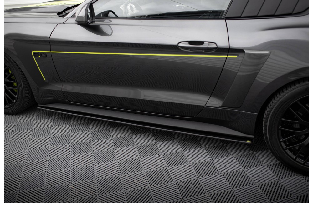 Street Pro Side Skirts Diffusers Ford Mustang GT Mk6 - Black Street Pro Side Skirts Diffusers Ford Mustang GT Mk6 - Black