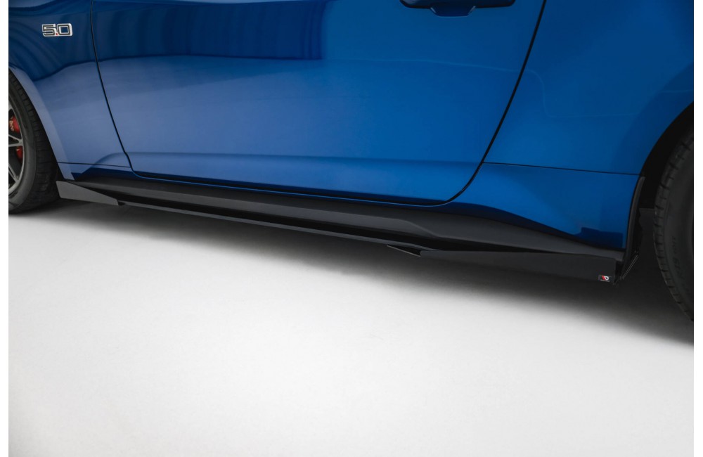 Street Pro Side Skirts Diffusers + Flaps Ford Mustang GT Mk7 - Black + Gloss Flaps Street Pro Side Skirts Diffusers + Flaps Ford Mustang GT Mk7 - Black + Gloss Flaps
