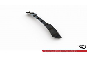 The extension of the rear window Honda Civic Type-R Mk 11