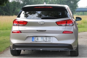 Rear Splitter (WITH VERTICAL BARS) HYUNDAI I30 MK3 HATCHBACK