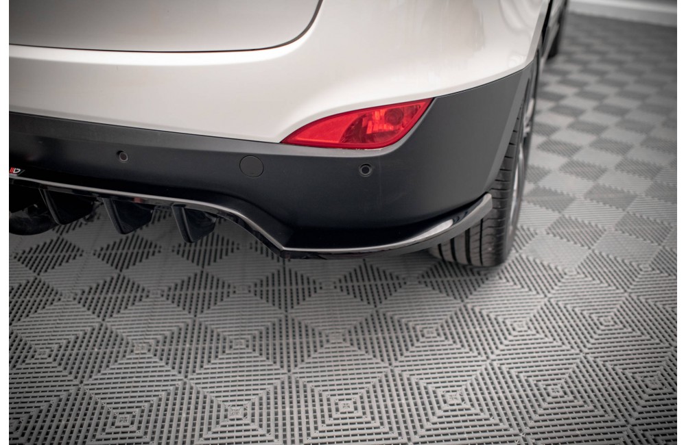 Rear Splitter (with vertical bars) Hyundai ix35 Mk1
