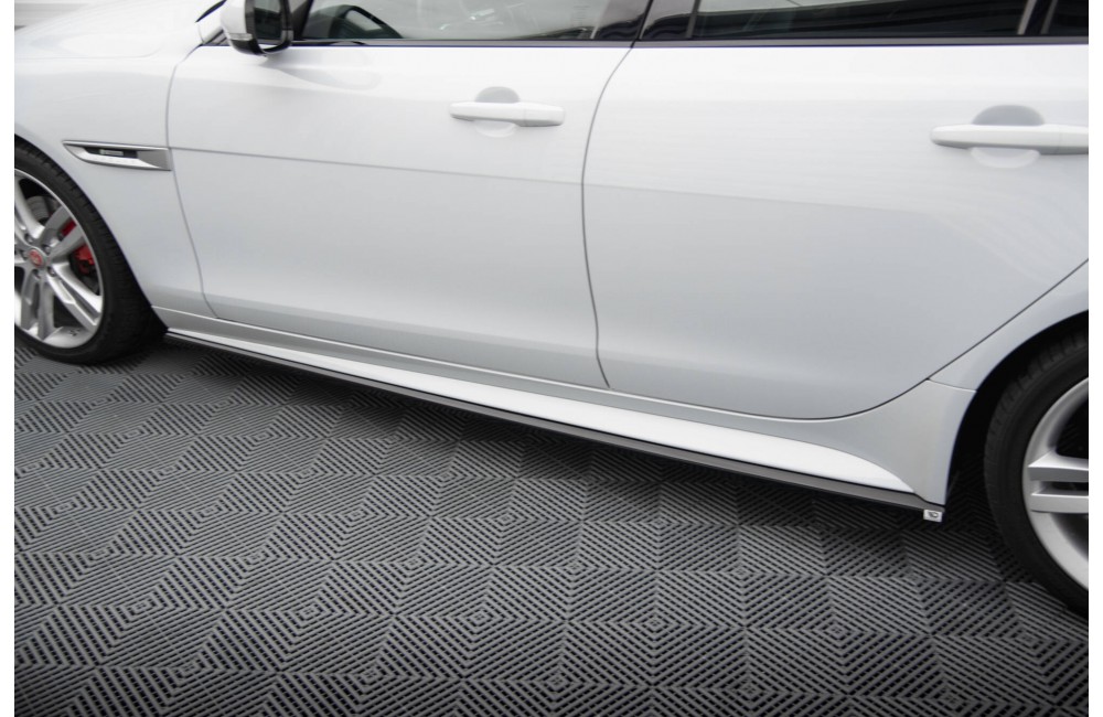 Side Skirts Diffusers Jaguar XE R-Sport X760