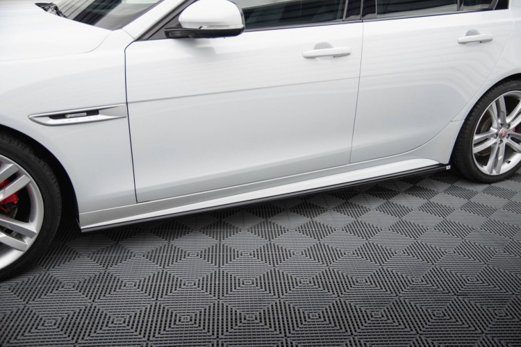 Πλαϊνά μαρσπιέ Diffusers Jaguar XE R-Sport X760