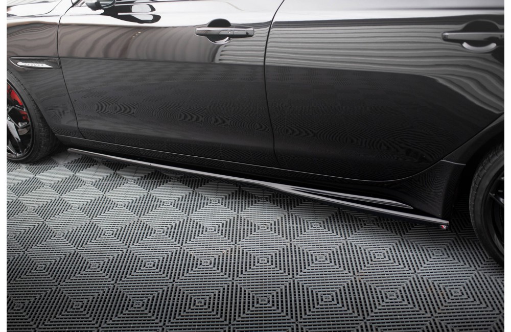 Set of Splitters Jaguar XE X760 Facelift