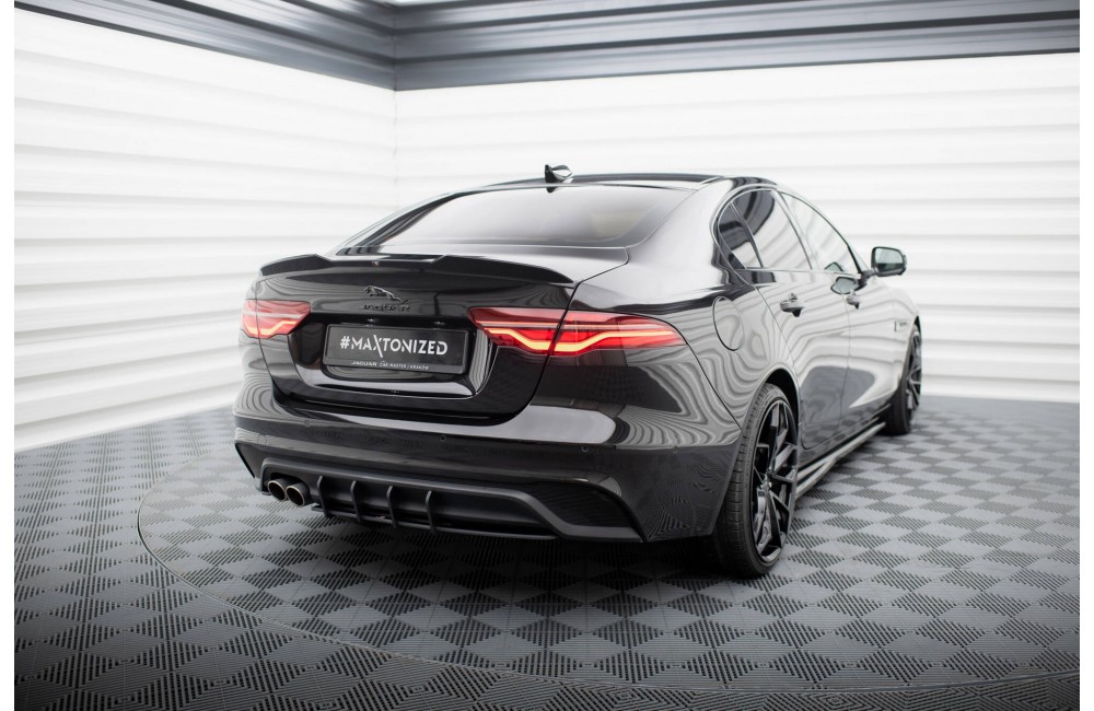 Street Pro Rear Diffuser Jaguar XE X760 Facelift - Black