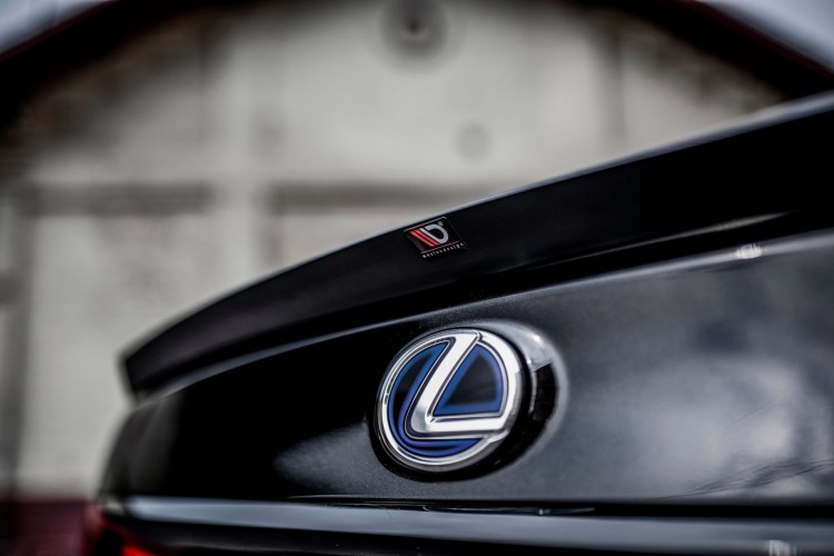 Αεροτομή Καπό Lexus LS Mk4 Facelift