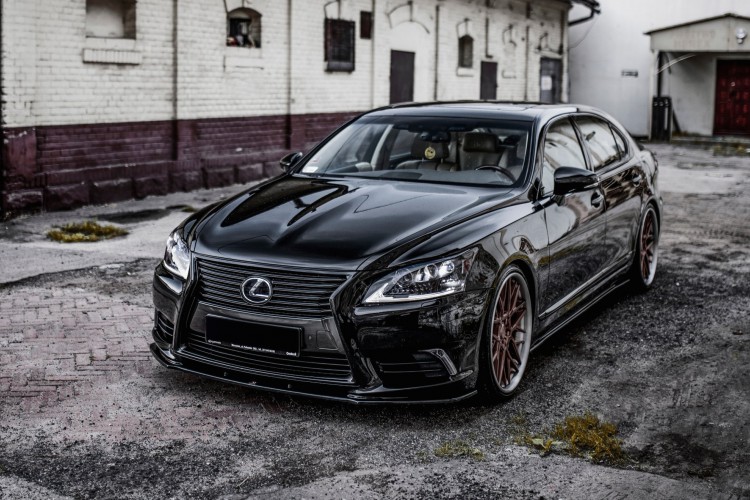 Πρόσθιο Splitter Lexus LS Mk4 Facelift